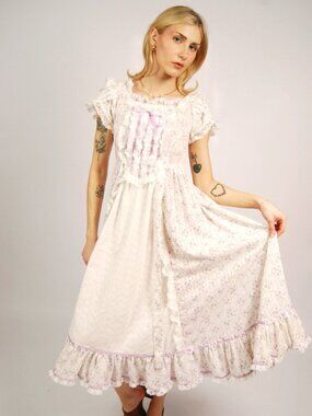 70s Coquette Dress (S) small white purple vintage maxi milkmaid cottage prairie